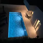 Matea Pool House * 扎达尔