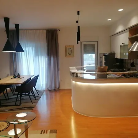 Pino Apartment