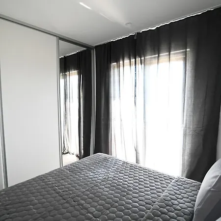 Matea Pool House Apartman Zadar