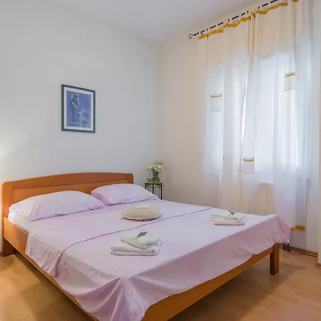 Pino Apartment