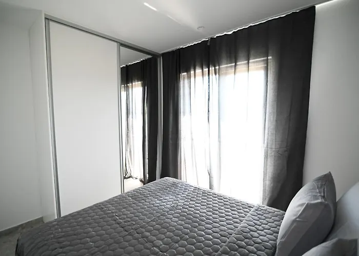 Matea Pool House Apartman Zadar