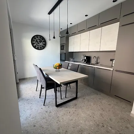 Matea Pool House Appartement *